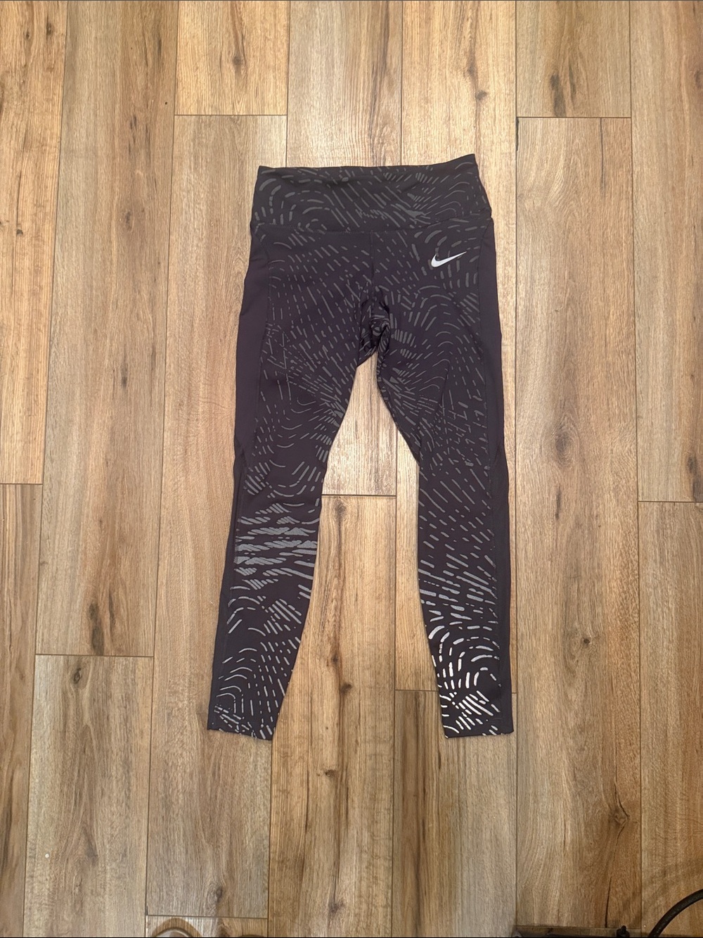 Nike Dri Fit Fast Womens Running Leggings Reflective and Pockets! Medium